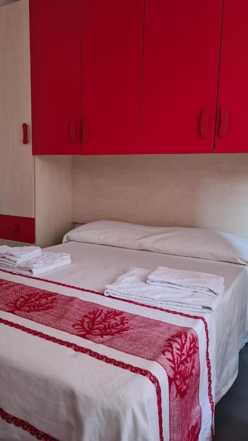Red & Blue Rooms Olbia Exterior photo